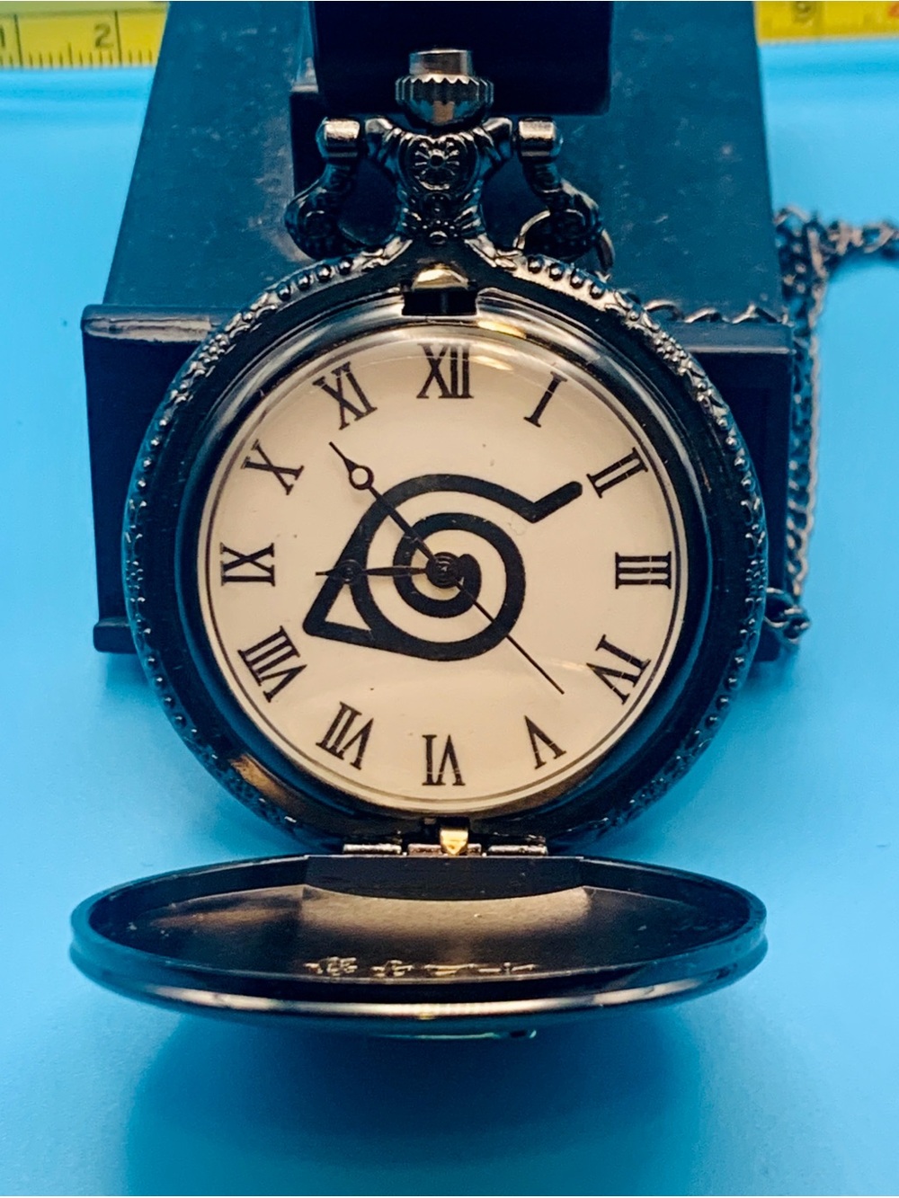 NARUTO HIDDEN LEAF VILLAGE Quartz Pocket Watch With Chain Working New Battery
